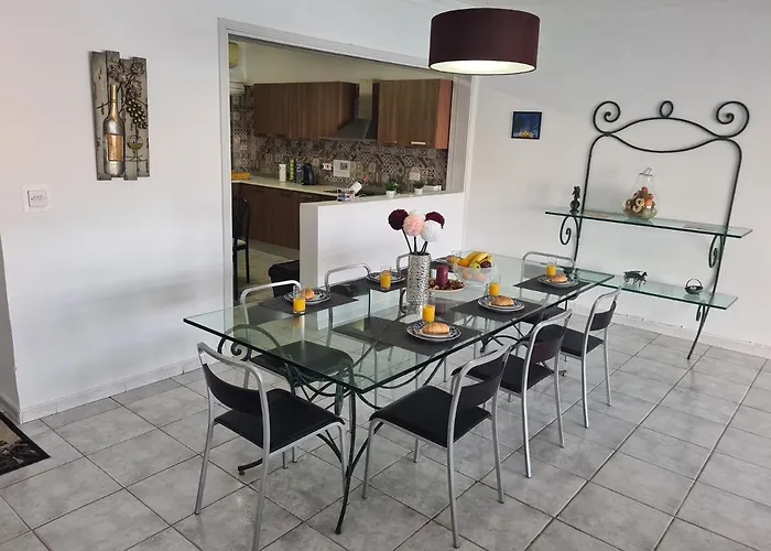 Apartamento Spacious Seafront Next To Sliema-valeta Ferry *