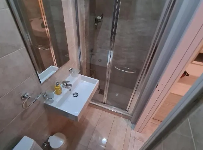 Spacious Seafront Next To Sliema-valeta Ferry Apartamento