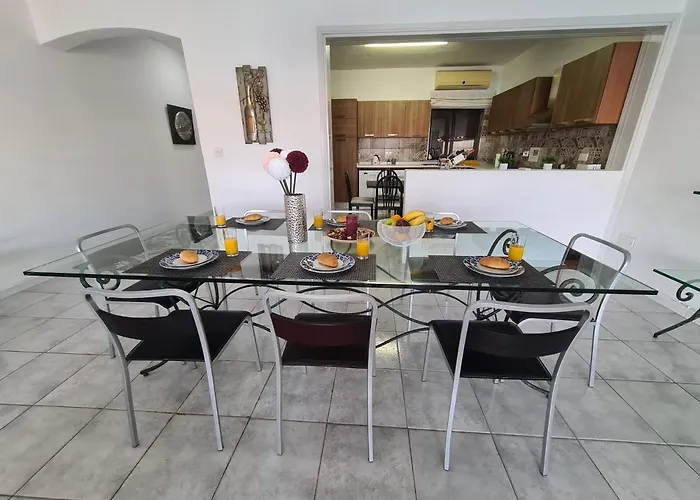 Spacious Seafront Next To Sliema-valeta Ferry Apartamento *