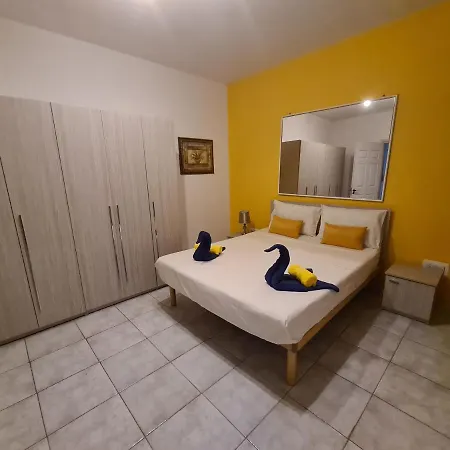 아파트 Spacious Seafront Next To Sliema-valeta Ferry 슬리에마